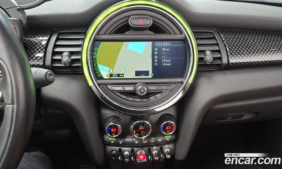 Mini Cooper Convertible 2017 2.0 Автомат в Москве № 198492, фото 14