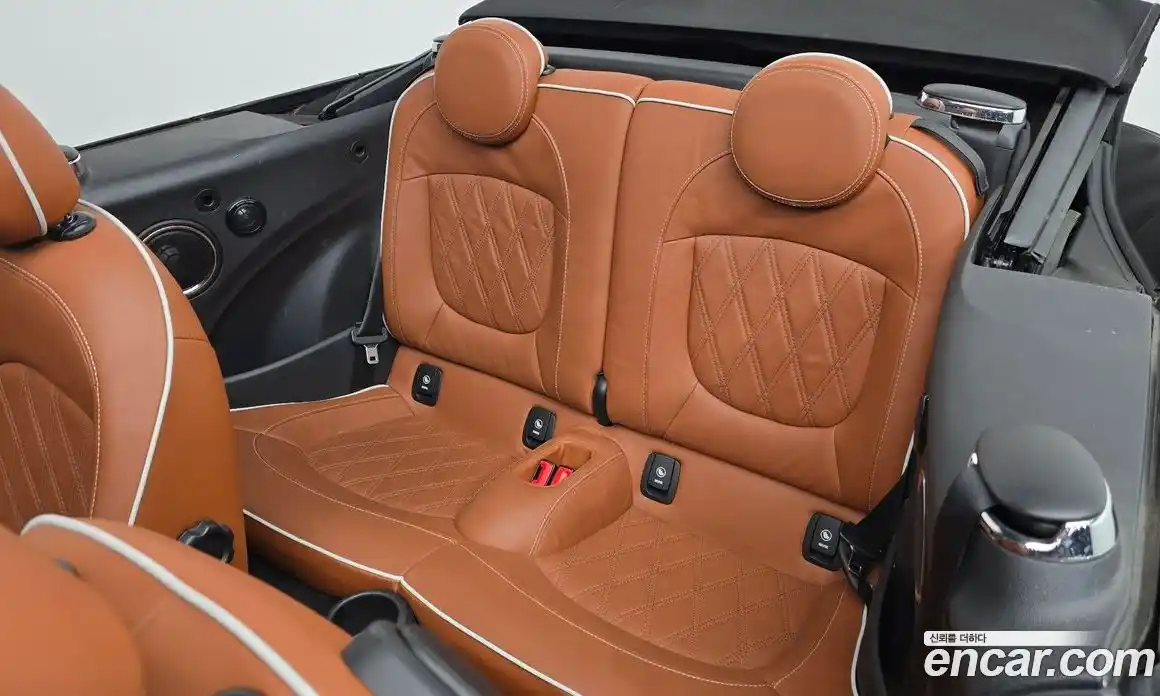 Mini Cooper Convertible 2017 2.0 Автомат в Москве № 198492, фото 19