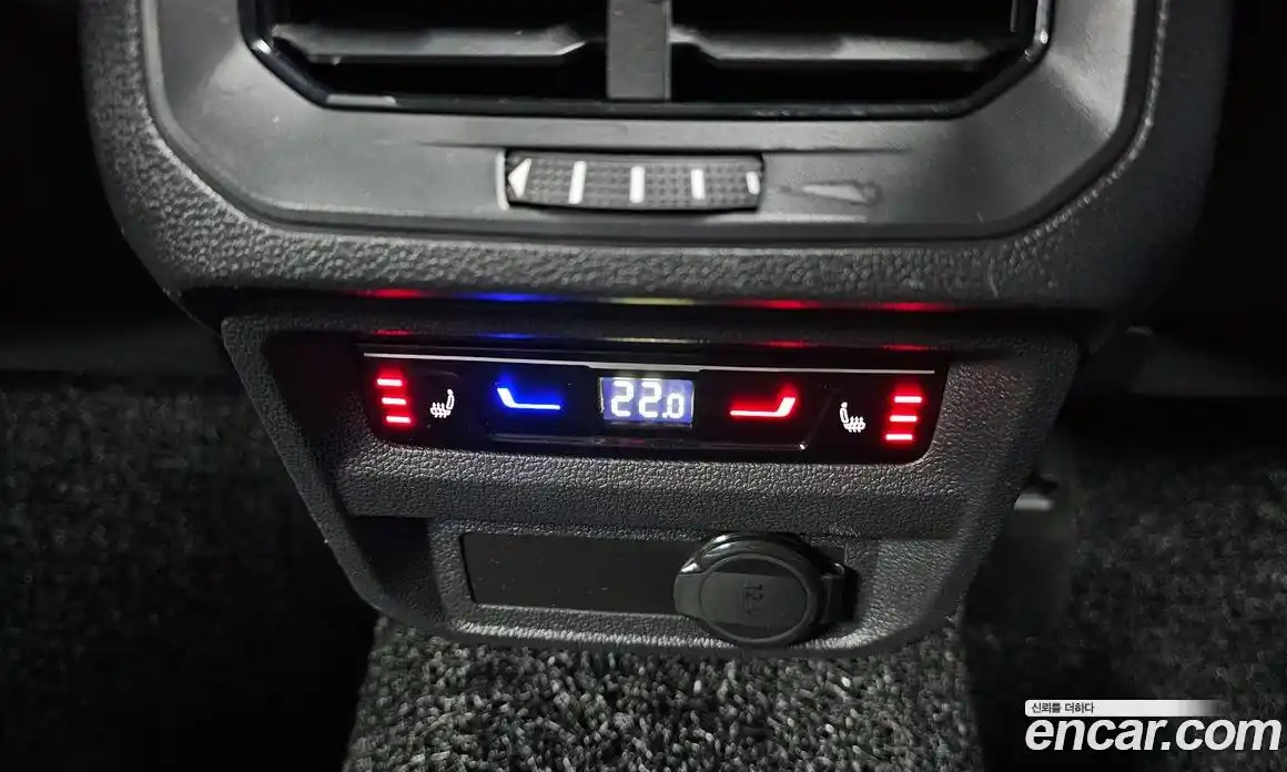 Volkswagen Tiguan 2023 2.0 Автомат в Москве № 199038, фото 3