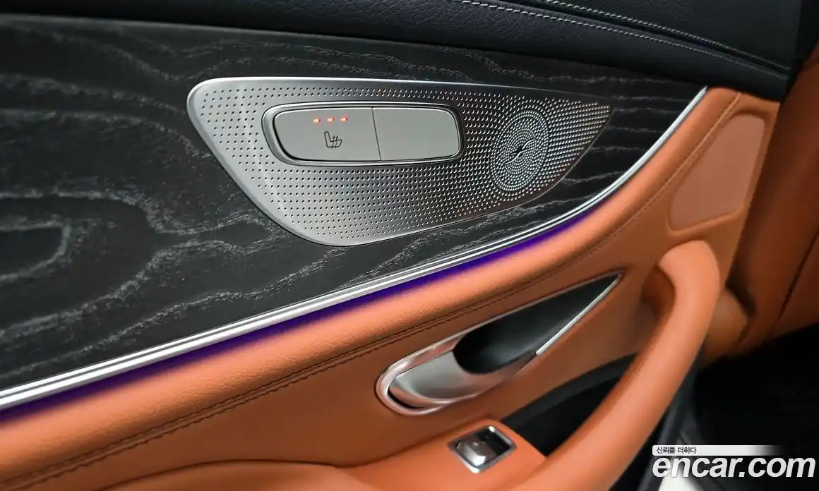 Mercedes-Benz CLS-Class 2023 3.0 Автомат в Москве № 205000, фото 3