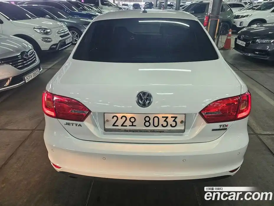Volkswagen Jetta 2012 1.6 Автомат в Москве № 208532, фото 3
