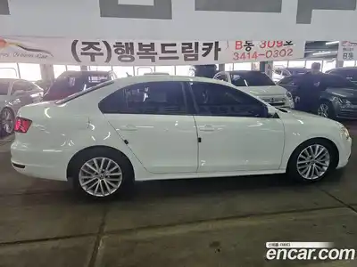 Volkswagen Jetta 2012 1.6 Автомат в Москве № 208532, миниатюра 7