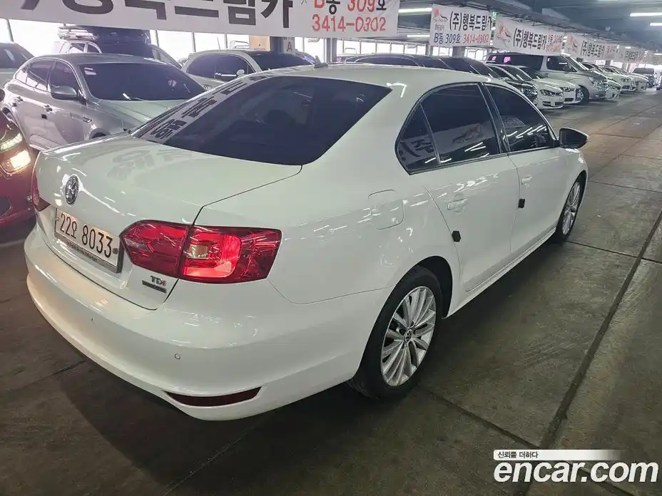 Volkswagen Jetta 2012 1.6 Автомат в Москве № 208532, фото 8