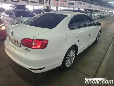 Volkswagen Jetta 2012 1.6 Автомат в Москве № 208532, миниатюра 8