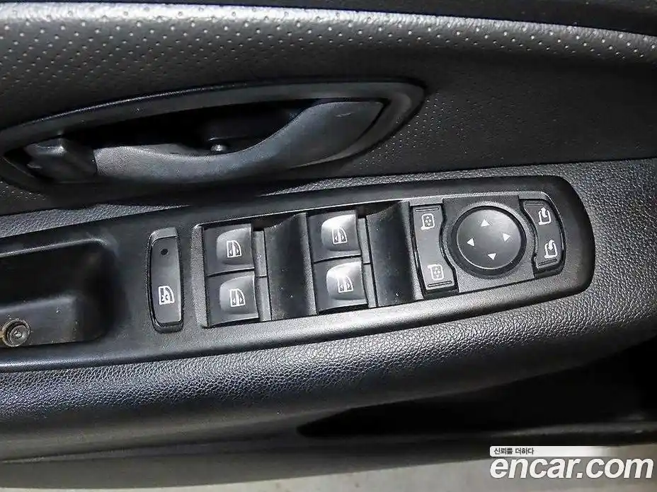 Renault SM3 2018 1.6 Автомат в Москве № 210010, фото 13