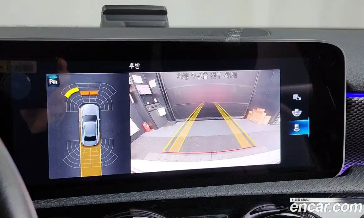 Mercedes-Benz A-Class 2020 2.0 Автомат в Москве № 211950, фото 13