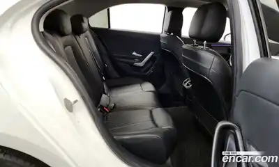 Mercedes-Benz A-Class 2020 2.0 Автомат в Москве № 211950, миниатюра 10