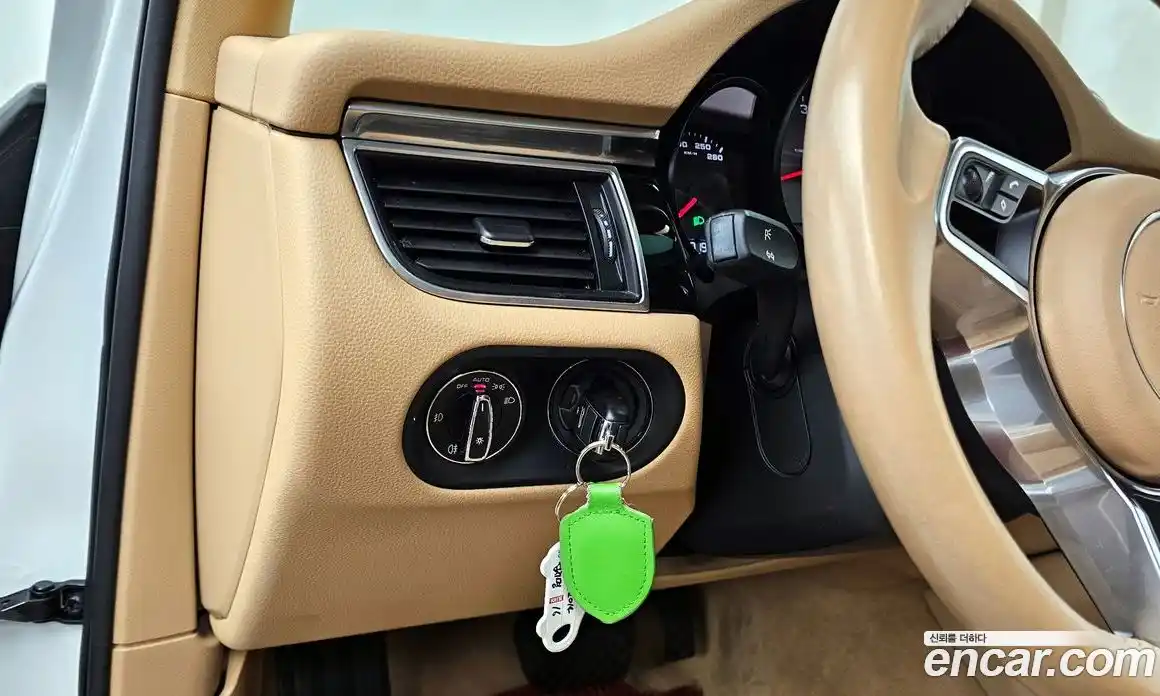 Porsche Macan 2015 3.0 Автомат в Москве № 213256, фото 16