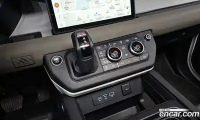 Land Rover Defender 2020 2.0 Автомат в Москве № 213653, миниатюра 11