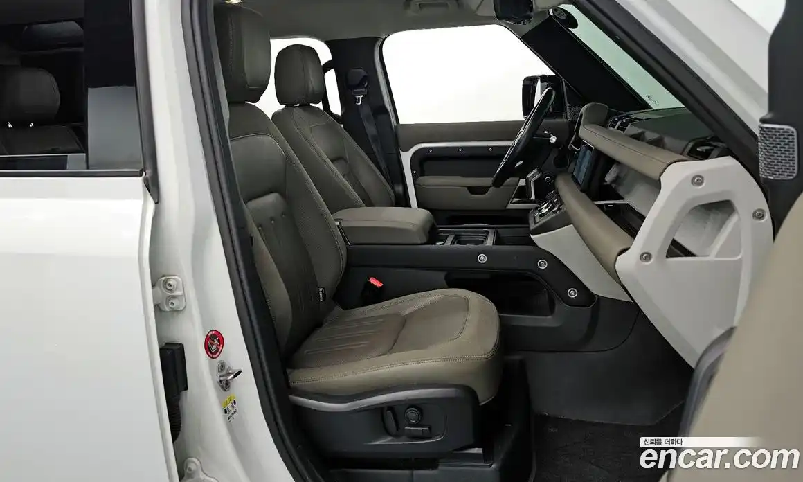 Land Rover Defender 2020 2.0 Автомат в Москве № 213653, фото 7