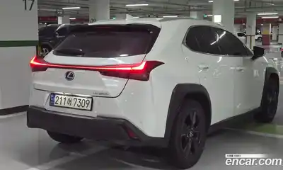 Lexus UX 2024 2.0 Автомат в Москве № 214777, миниатюра 2