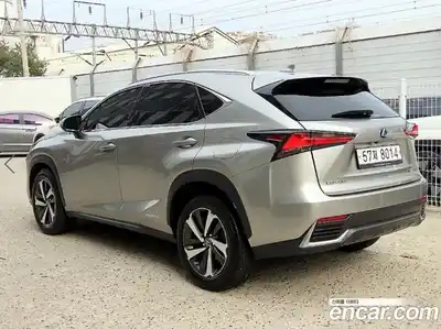 Lexus NX 2019 2.5 Автомат в Москве № 214800, миниатюра 3