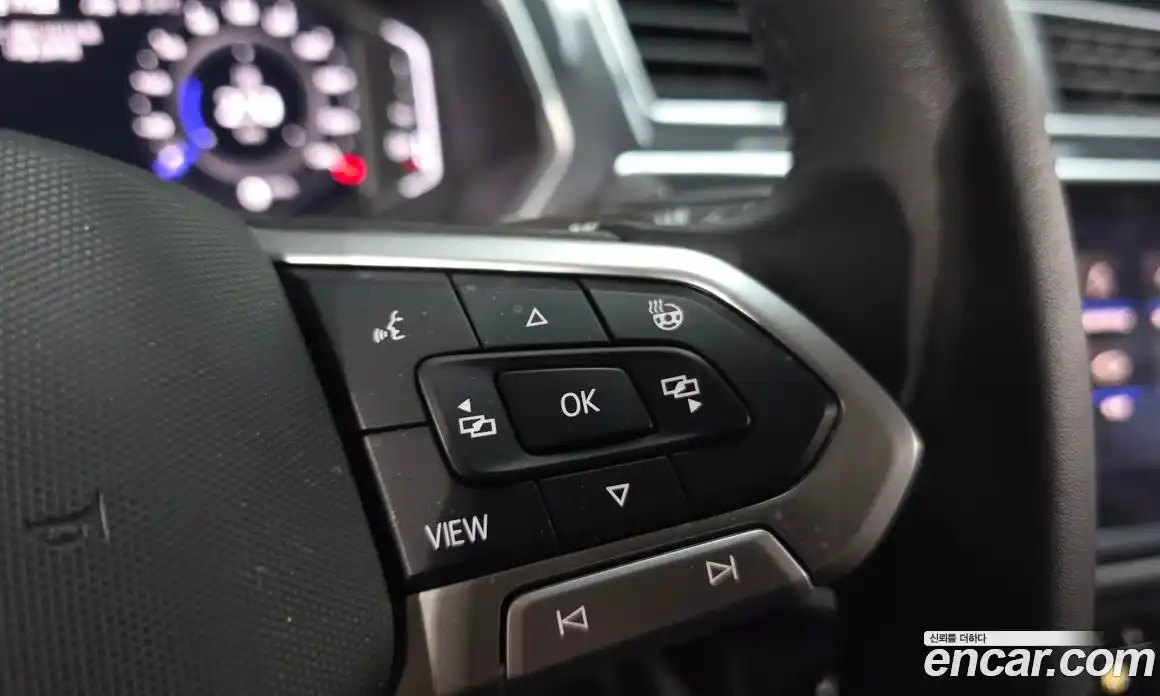 Volkswagen Tiguan 2022 2.0 Автомат в Москве № 215051, фото 15