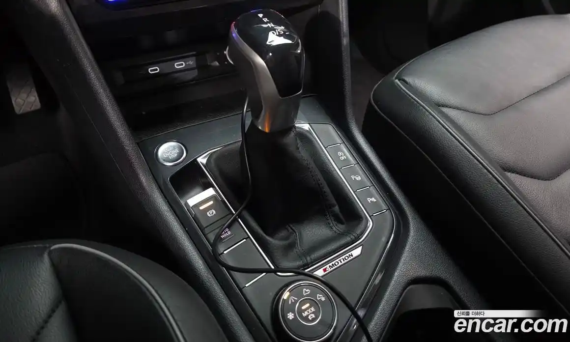 Volkswagen Tiguan 2022 2.0 Автомат в Москве № 215051, фото 9