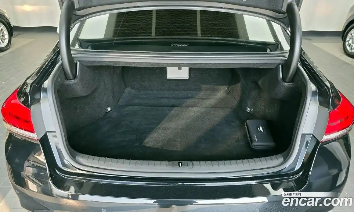 Genesis G80 2017 3.8 Автомат в Москве № 21508, фото 18