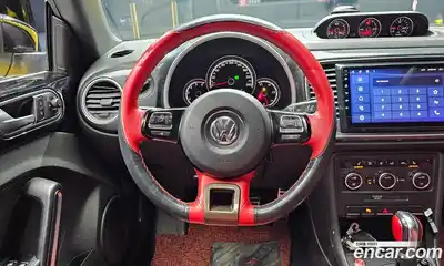 Volkswagen Beatle 2013 2.0 Автомат в Москве № 215235, миниатюра 11