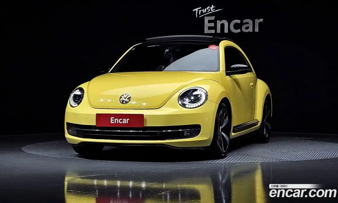 Volkswagen Beatle 2013 2.0 Автомат в Москве № 215235, фото 17