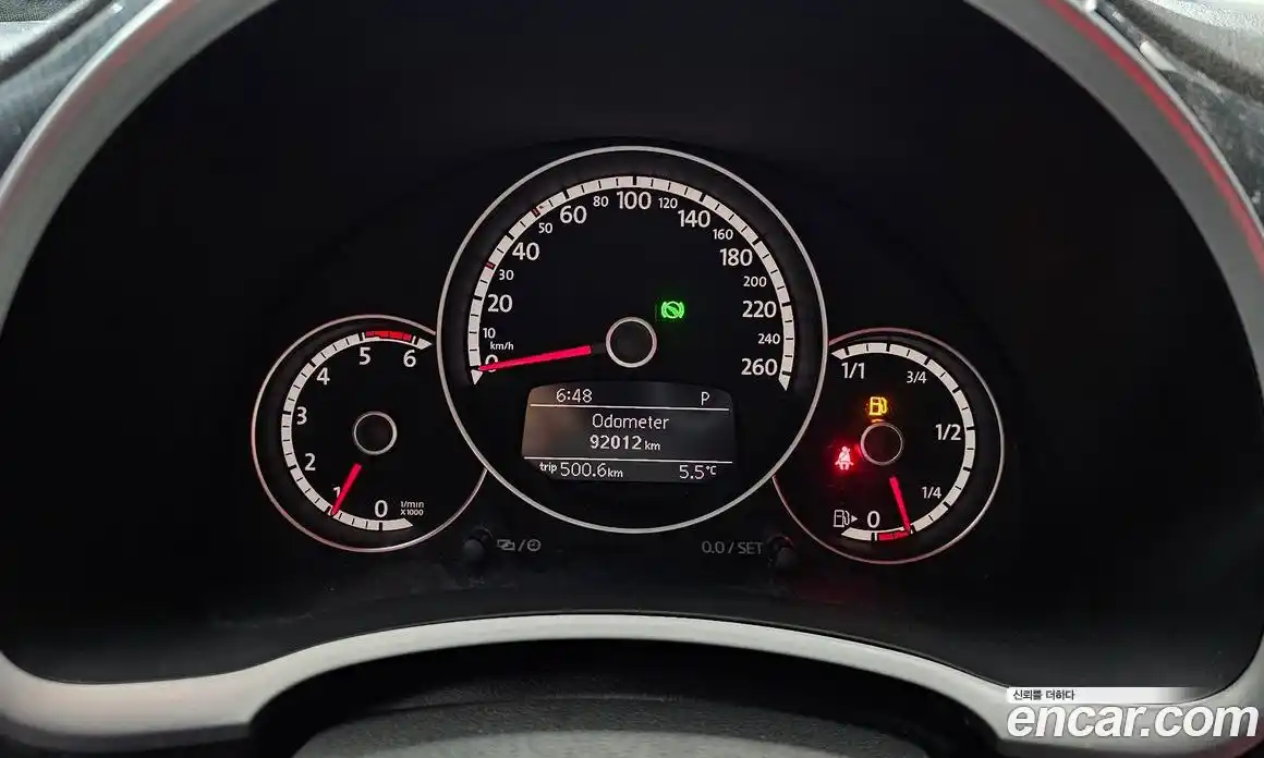 Volkswagen Beatle 2013 2.0 Автомат в Москве № 215235, фото 7