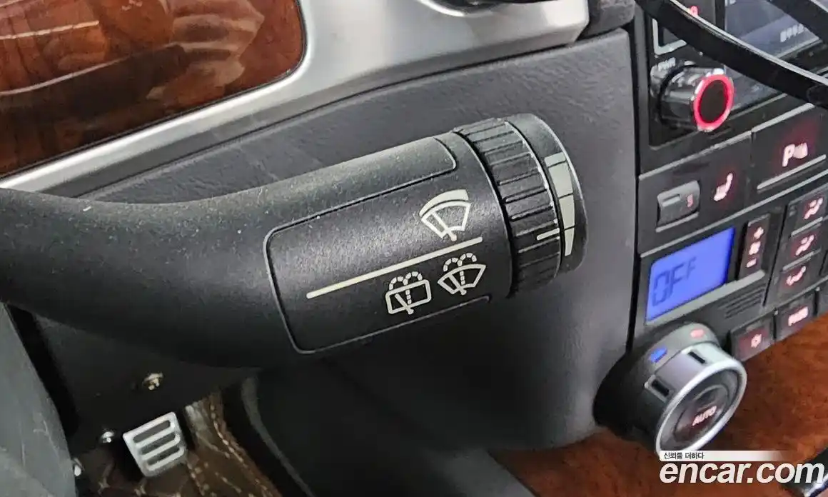 Volkswagen Touareg 2005 4.2 Автомат в Москве № 215372, фото 16