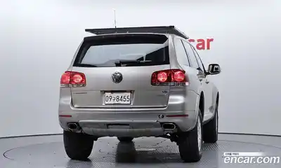 Volkswagen Touareg 2005 4.2 Автомат в Москве № 215372, миниатюра 4
