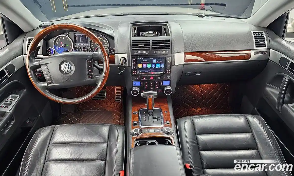 Volkswagen Touareg 2005 4.2 Автомат в Москве № 215372, фото 7