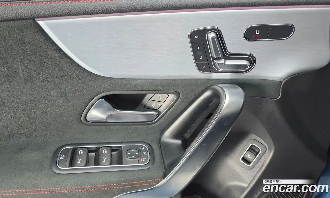 Mercedes-Benz CLA-Class 2022 2.0 Автомат в Москве № 217887, фото 11