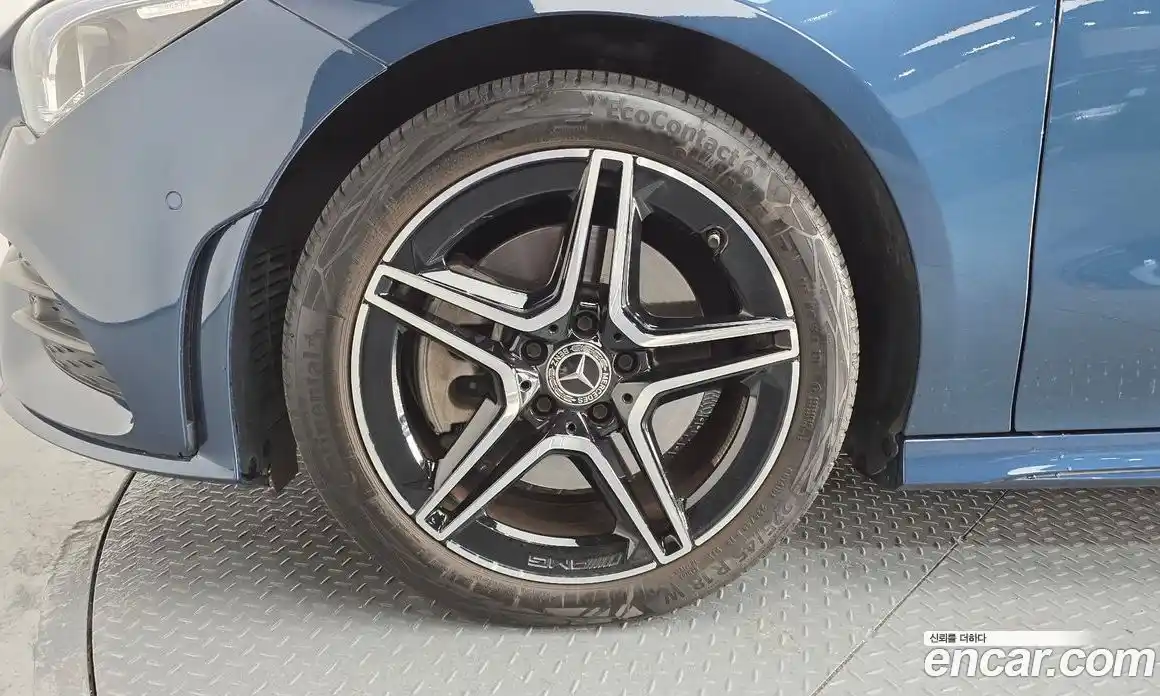 Mercedes-Benz CLA-Class 2022 2.0 Автомат в Москве № 217887, фото 12