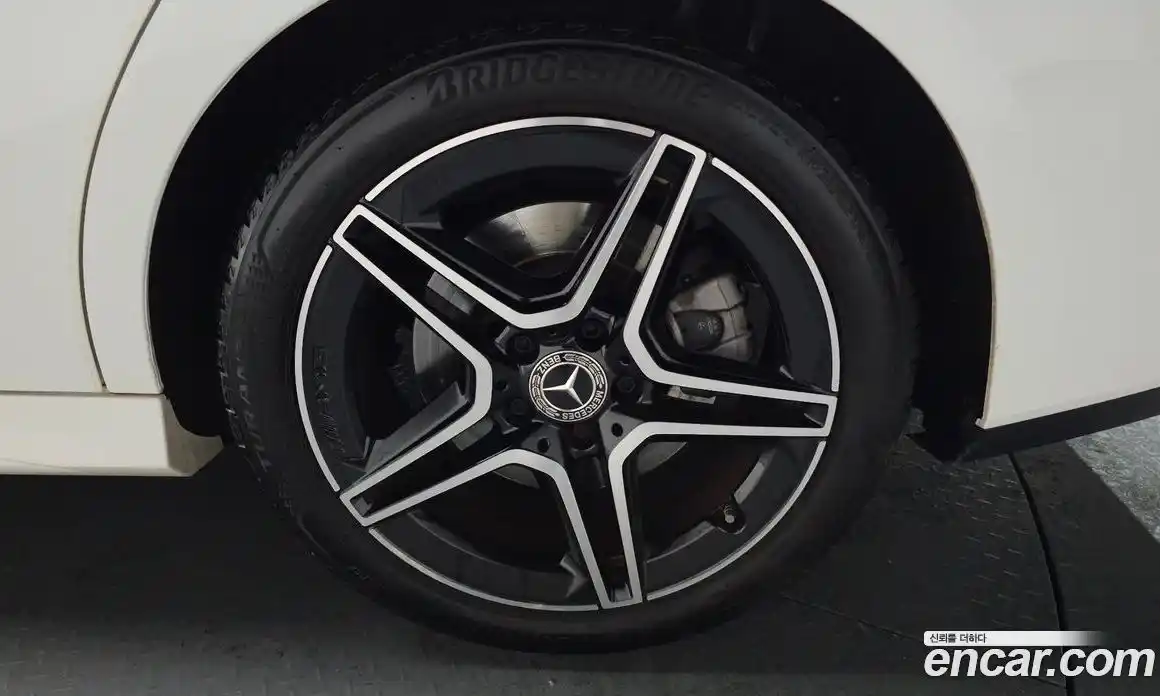 Mercedes-Benz CLA-Class 2020 2.0 Автомат в Москве № 219556, фото 6