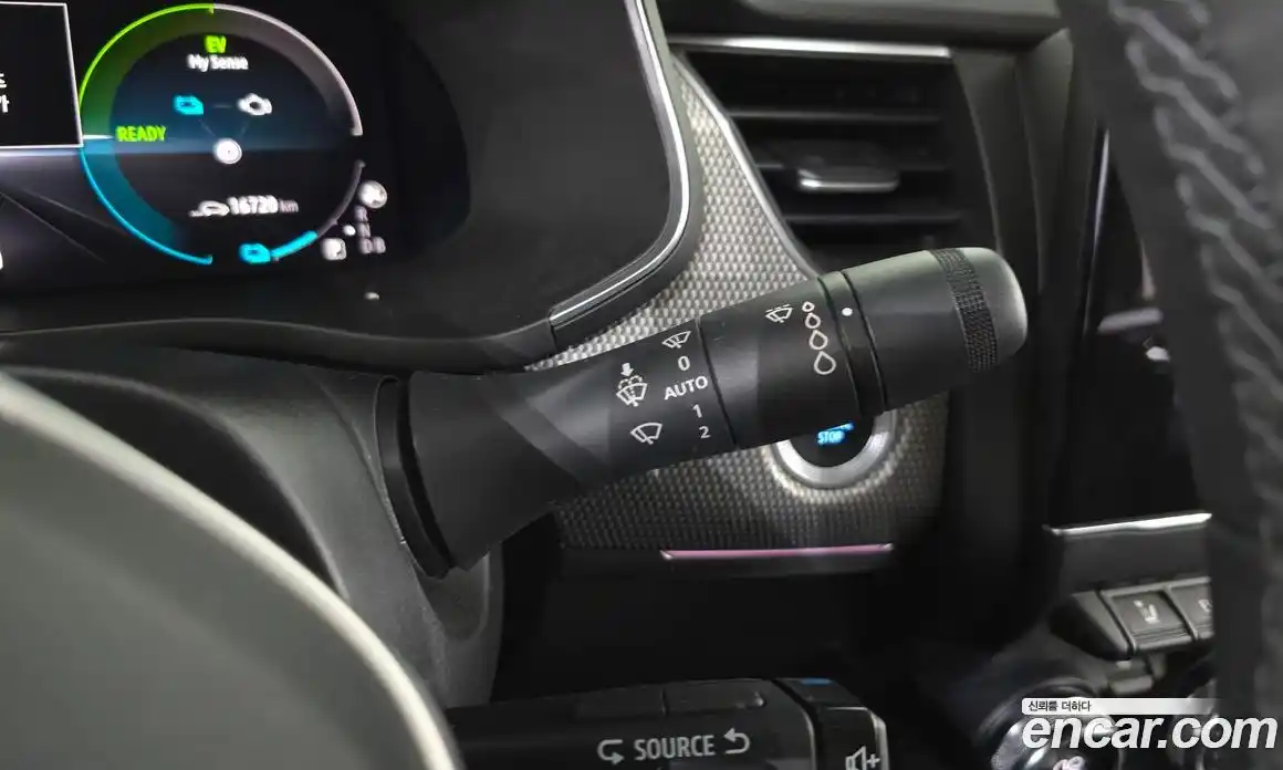 Renault Arkana 2025 1.6 Автомат в Москве № 220835, фото 11