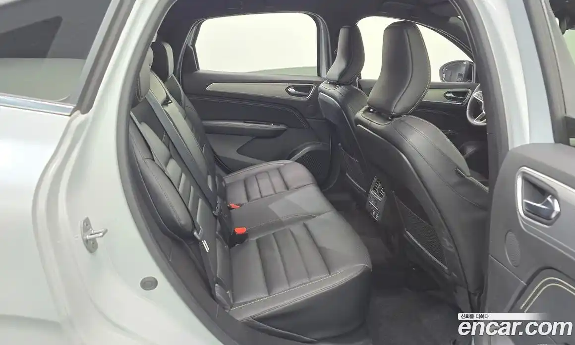 Renault Arkana 2025 1.6 Автомат в Москве № 220835, фото 13