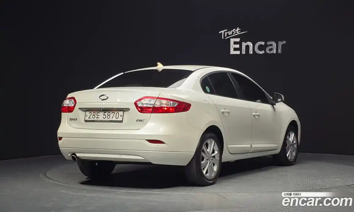 Renault SM3 2014 1.6 Автомат в Москве № 225984, фото 17