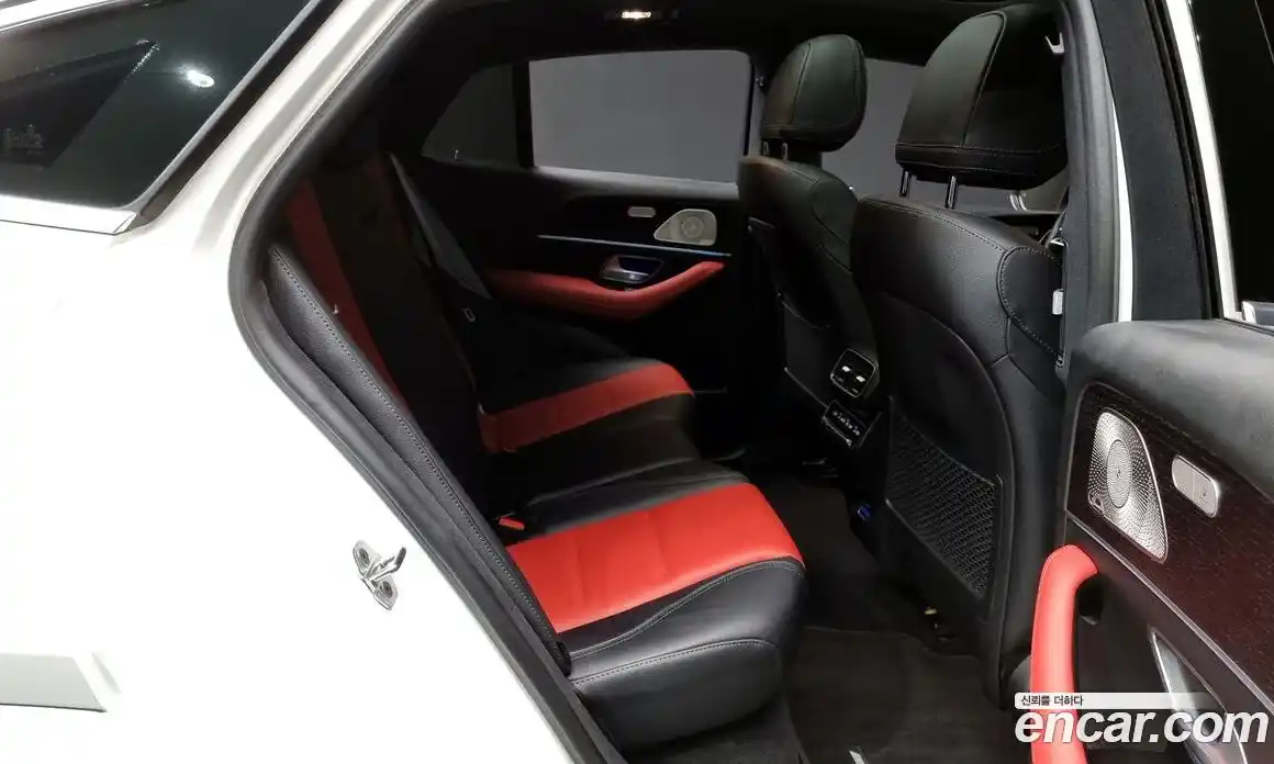 Mercedes-Benz GLE-Class 2025 3.0 Автомат в Москве № 229389, фото 3