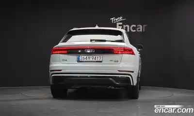 Audi Q8 2021 3.0 Автомат в Москве № 229892, миниатюра 4