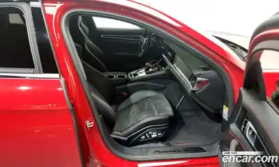 Porsche Panamera, 2020