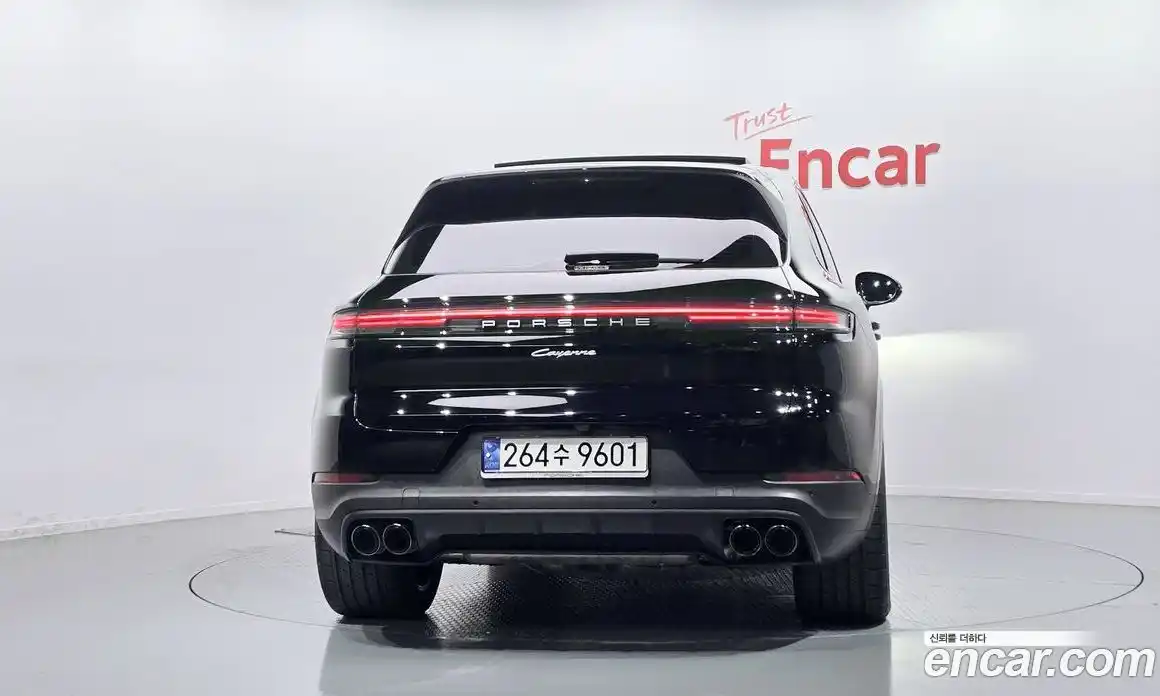 Porsche Cayenne 2024 3.0 Автомат в Москве № 230964, фото 4