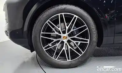 Porsche Cayenne 2024 3.0 Автомат в Москве № 230964, миниатюра 5