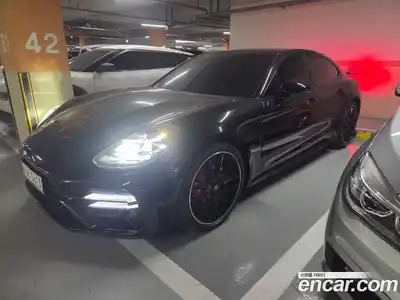Porsche Panamera 2022 4.0 Автомат в Москве № 231069, миниатюра 2