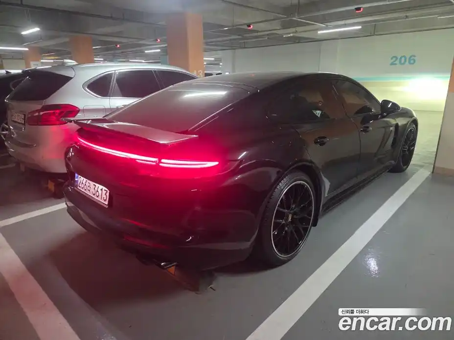 Porsche Panamera 2022 4.0 Автомат в Москве № 231069, фото 4