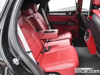 Porsche Cayenne 2023 3.0 Автомат в Москве № 231075, миниатюра 11