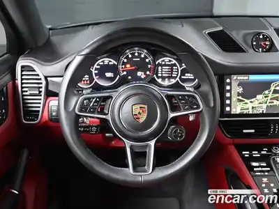 Porsche Cayenne 2023 3.0 Автомат в Москве № 231075, миниатюра 12