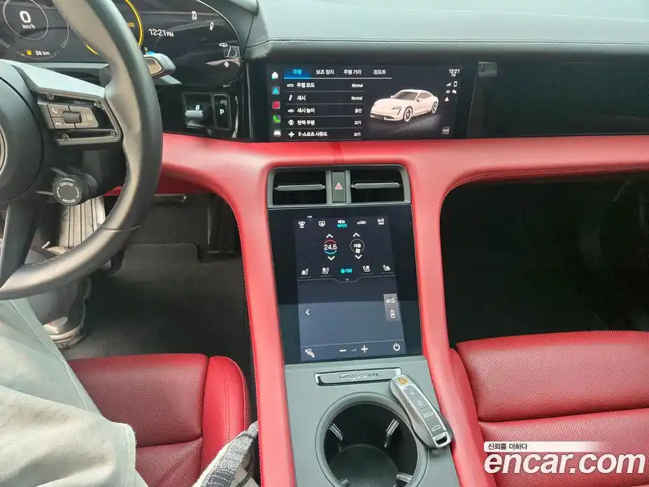 Porsche Taycan 2024 0.1 Автомат в Москве № 231076, фото 13