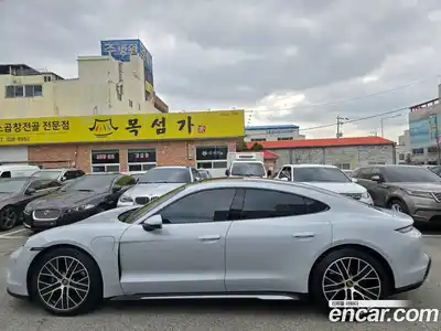 Porsche Taycan 2024 0.1 Автомат в Москве № 231076, миниатюра 5