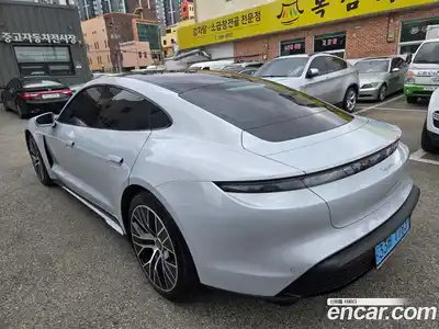 Porsche Taycan 2024 0.1 Автомат в Москве № 231076, миниатюра 6