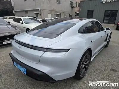 Porsche Taycan 2024 0.1 Автомат в Москве № 231076, миниатюра 7