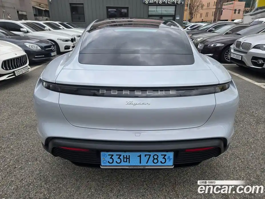 Porsche Taycan 2024 0.1 Автомат в Москве № 231076, фото 8