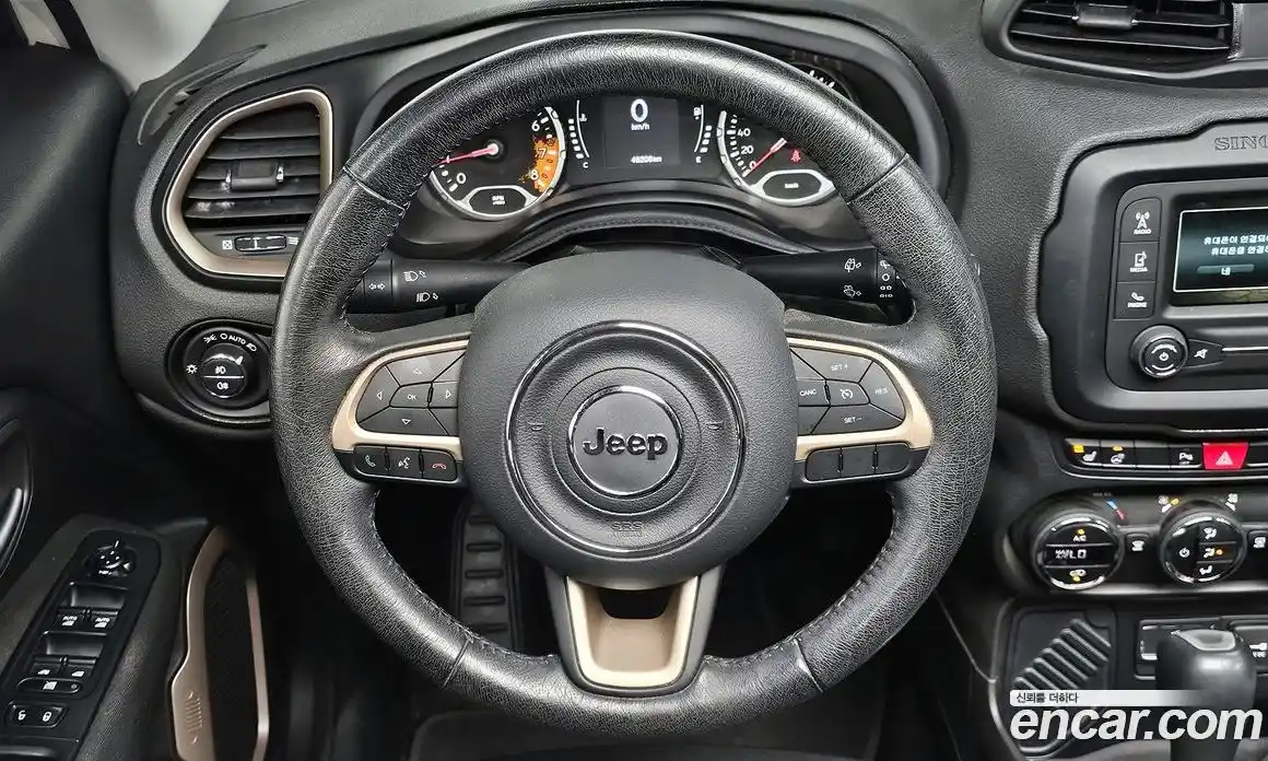 Jeep Renegade 2015 2.4 Автомат в Москве № 232346, фото 14