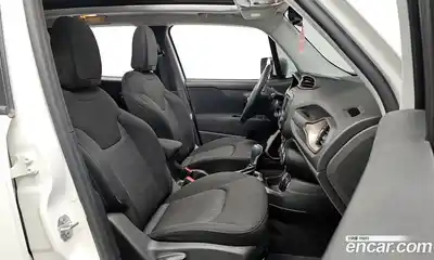 Jeep Renegade 2015 2.4 Автомат в Москве № 232346, миниатюра 3