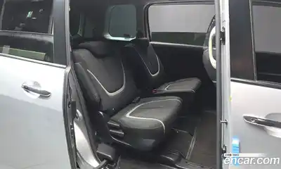 Mazda Biante 2010 2.0 Автомат в Москве № 236102, миниатюра 12