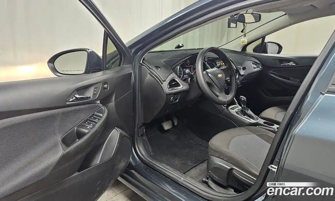 Chevrolet Cruze 2017 1.4 Автомат в Москве № 238943, фото 3