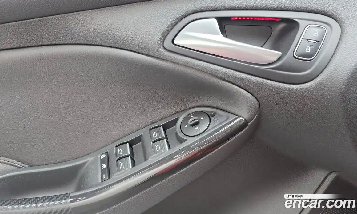 Ford Focus 2016 1.5 Автомат в Москве № 245646, фото 15